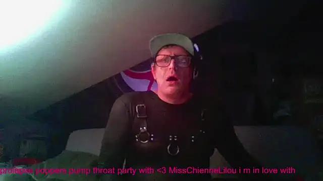 Snapshot of Bigthroaterboy chatting on December 2024 11:56:02 PM Bigthroaterboy online show from December 2024 11:56:02 PM