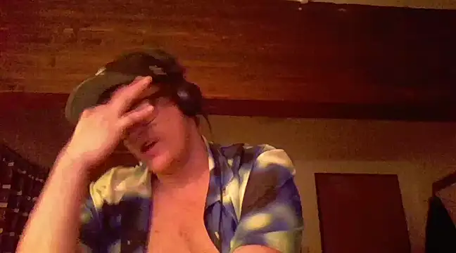 Snapshot of Bigthroaterboy chatting on January 2025 10:24:01 PM Bigthroaterboy online show from January 2025 10:24:01 PM