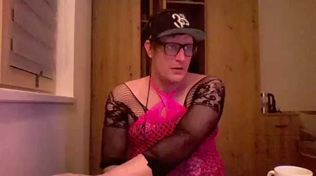 Snapshot of Bigthroaterboy chatting on January 2025 05:17:01 PM Bigthroaterboy online show from January 2025 05:17:01 PM