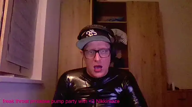 Snapshot of Bigthroaterboy chatting on February 2025 02:14:01 AM Bigthroaterboy online show from February 2025 02:14:01 AM
