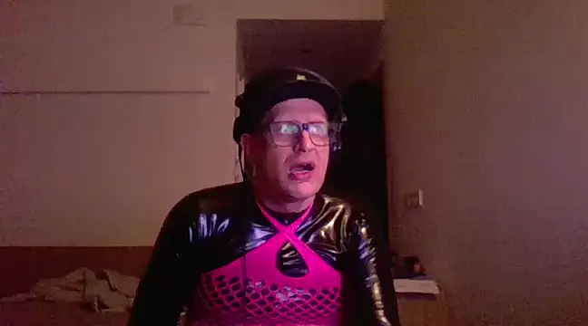 Snapshot of Bigthroaterboy chatting on March 2025 01:28:01 AM Bigthroaterboy online show from March 2025 01:28:01 AM