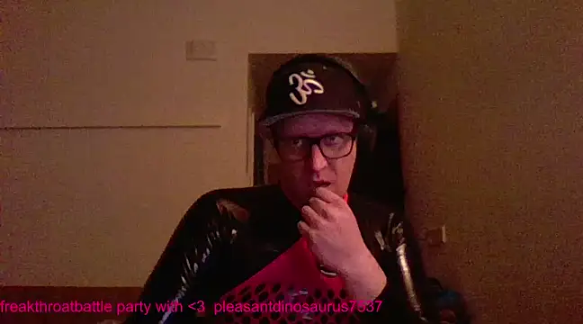 Snapshot of Bigthroaterboy chatting on March 2025 09:07:02 PM Bigthroaterboy online show from March 2025 09:07:02 PM