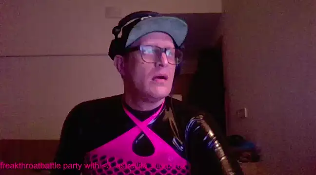 Snapshot of Bigthroaterboy chatting on March 2025 03:16:01 AM Bigthroaterboy online show from March 2025 03:16:01 AM