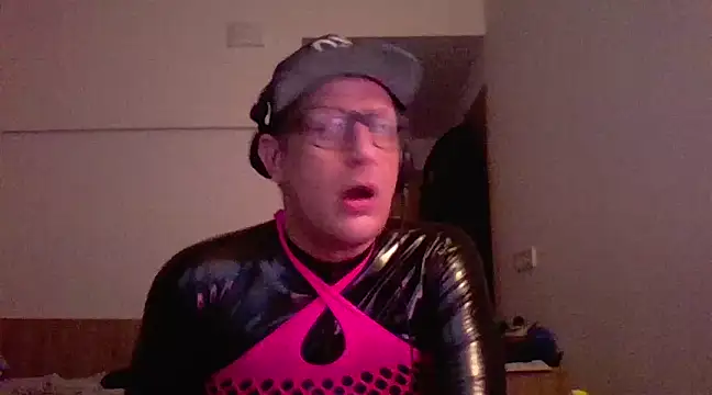 Snapshot of Bigthroaterboy chatting on March 2025 06:09:01 AM Bigthroaterboy online show from March 2025 06:09:01 AM