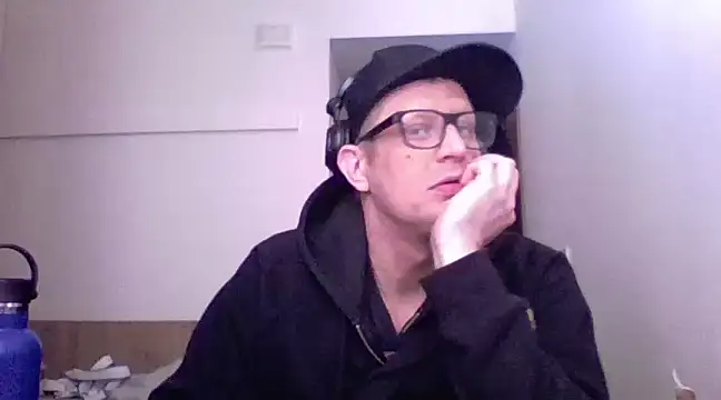 Snapshot of Bigthroaterboy chatting on March 2025 10:00:02 AM Bigthroaterboy online show from March 2025 10:00:02 AM