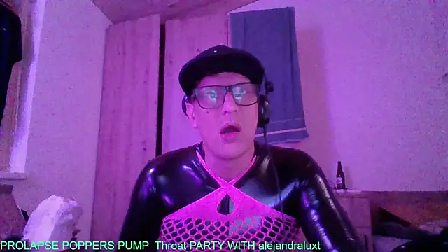 Bigthroaterboy online show from October 2025 10:18:02 PM