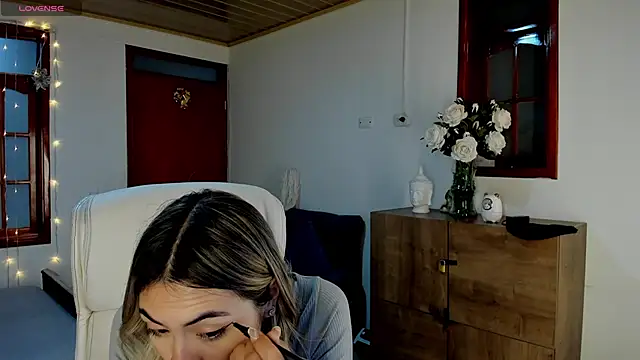 Snapshot of Nathaly-sky chatting on January 2025 10:40:02 AM Nathaly-sky online show from January 2025 10:40:02 AM