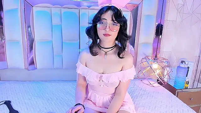 SaraMartini1 online show from October 2025 05:49:02 AM