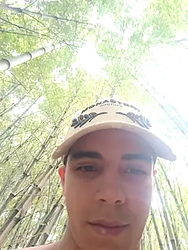 Snapshot of Restrepo300 chatting on November 2025 06:00:02 PM Restrepo300 online show from November 2025 06:00:02 PM