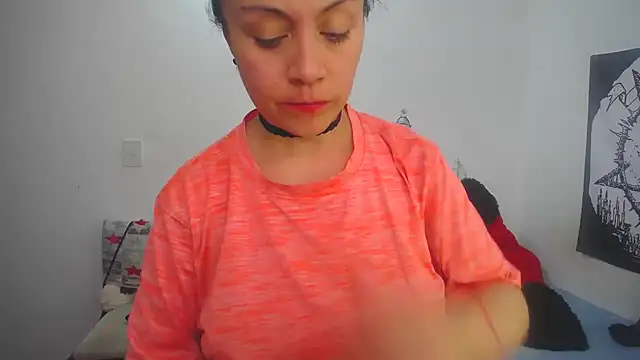 lili peach online show from February 2025 07:14:01 PM