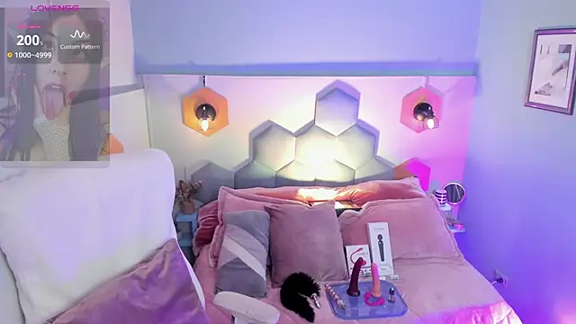 Melissa Koster online show from March 2025 03:12:01 AM