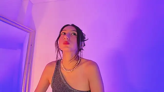 LyaEvanss online show from October 2025 01:56:01 PM