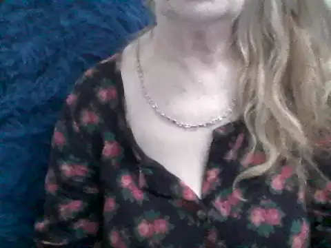 CarlyTreat online show from December 2024 04:17:01 PM