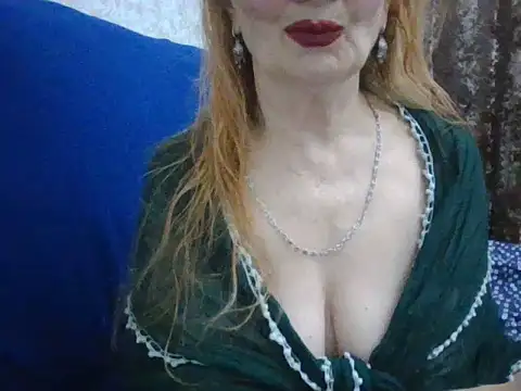 CarlyTreat online show from September 2025 03:24:01 PM