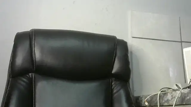 Snapshot of NippleMilkXx chatting on May 2026 12:21:01 PM NippleMilkXx online show from May 2026 12:21:01 PM