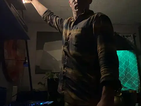 Snapshot of trash4cash chatting on February 2026 06:58:02 AM trash4cash online show from February 2026 06:58:02 AM