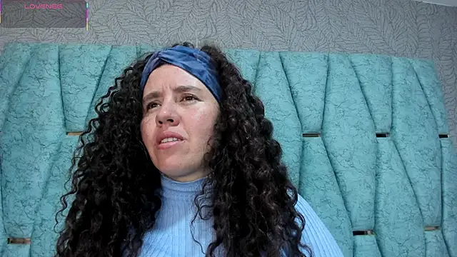 Valeria  soler online show from October 2025 01:21:01 PM