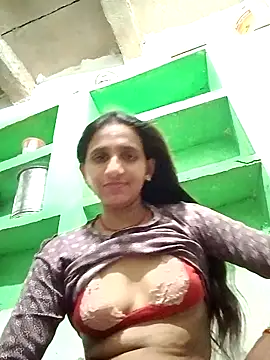 Snapshot of Baby__Shreya chatting on April 2026 03:58:02 PM Baby Shreya online show from April 2026 03:58:02 PM