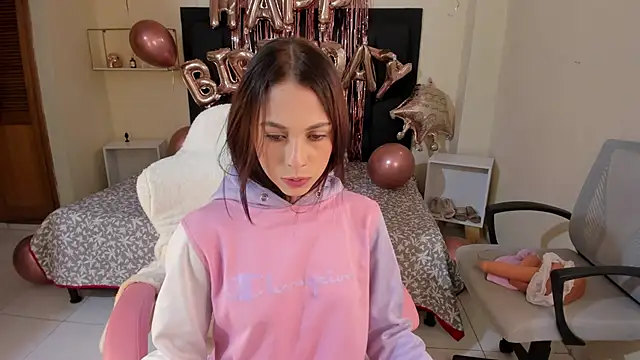 shanakendal2 online show from February 2025 07:38:02 PM