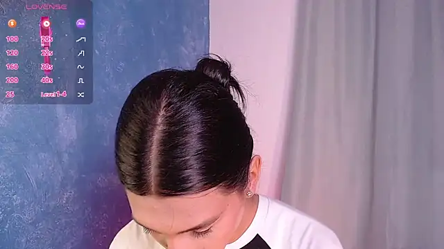 sofiaa grey  online show from January 2025 01:45:02 PM