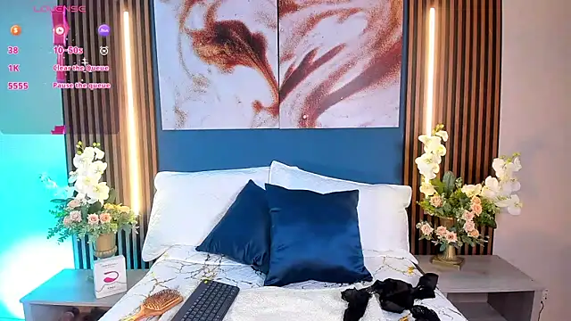 sofiaa grey  online show from February 2025 12:34:02 PM