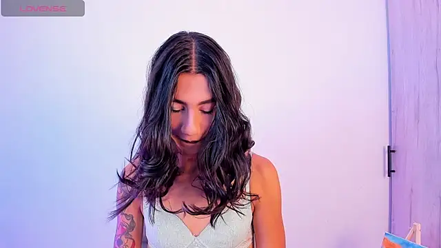 sofiaa grey  online show from November 2025 11:32:02 AM