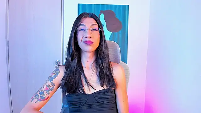 sofiaa grey  online show from April 2026 12:40:01 PM