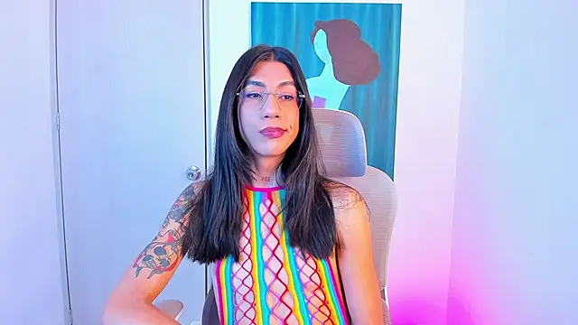 sofiaa grey  online show from April 2026 05:17:01 PM