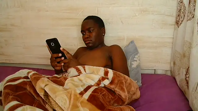 Snapshot of KINKYBLACKDOLL chatting on October 2025 12:51:01 AM KINKYBLACKDOLL online show from October 2025 12:51:01 AM