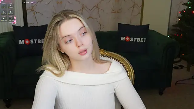 Cassy-Celestial  online show from December 2024 11:28:02 PM