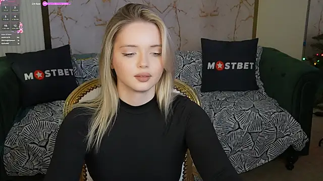 Cassy-Celestial  online show from December 2024 05:56:02 AM