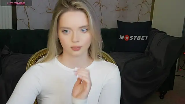 Cassy-Celestial  online show from December 2024 02:47:01 AM