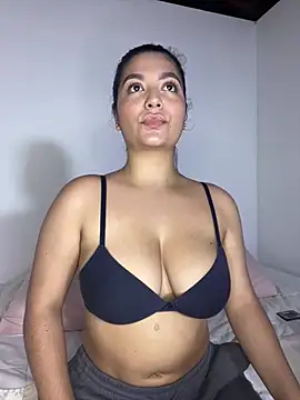 Snapshot of DashaStar chatting on March 2025 03:09:02 AM DashaStar online show from March 2025 03:09:02 AM