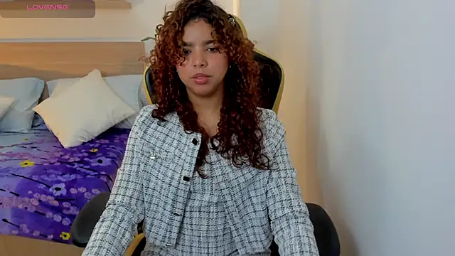 Snapshot of aurora_rodriguez chatting on February 2025 03:21:01 PM aurora rodriguez online show from February 2025 03:21:01 PM