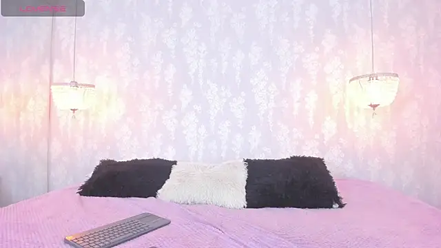 leigh-angels online show from December 2025 08:37:02 PM