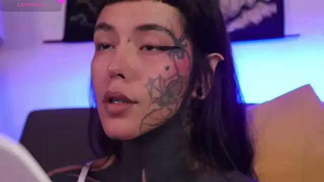 SylveonFox online show from October 2025 11:03:01 AM