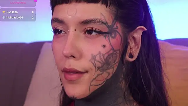 SylveonFox online show from November 2025 07:47:01 PM