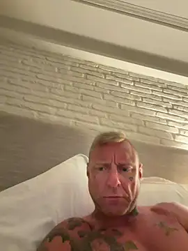 bigstuff6666 online show from May 2026 03:01:01 AM