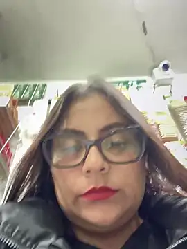 Snapshot of Sol_biglips chatting on December 2024 10:56:01 PM Sol biglips online show from December 2024 10:56:01 PM