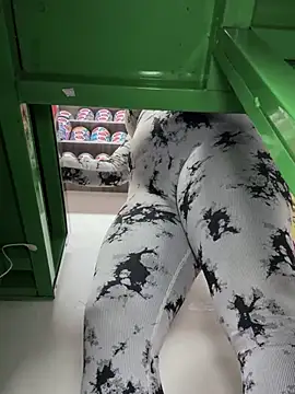 Snapshot of Sol_biglips chatting on January 2025 07:16:02 PM Sol biglips online show from January 2025 07:16:02 PM