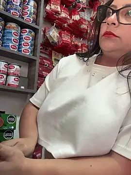 Snapshot of Sol_biglips chatting on January 2025 03:21:01 PM Sol biglips online show from January 2025 03:21:01 PM