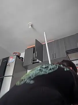 Snapshot of Sol_biglips chatting on February 2025 05:39:01 PM Sol biglips online show from February 2025 05:39:01 PM