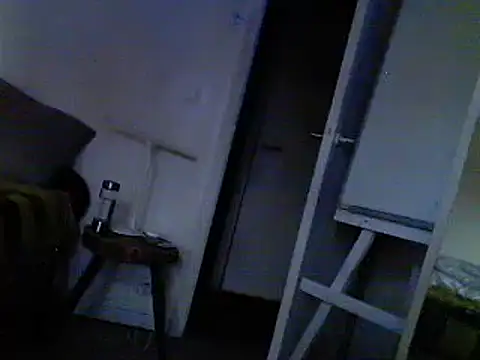 Snapshot of oopsxx chatting on February 2025 04:04:01 PM oopsxx online show from February 2025 04:04:01 PM