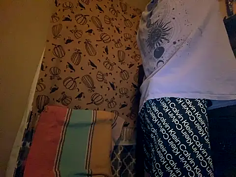 Snapshot of Mikeswanston chatting on September 2025 05:44:02 AM Mikeswanston online show from September 2025 05:44:02 AM