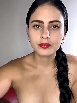 Snapshot of Azuna25 chatting on September 2025 07:06:02 PM Azuna25 online show from September 2025 07:06:02 PM