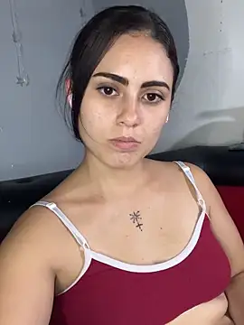 Azuna25 online show from May 2026 08:25:01 PM