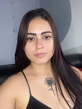 Azuna25 online show from June 2026 12:59:02 AM