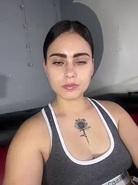 Azuna25 online show from June 2026 08:22:02 PM