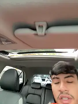 Snapshot of tom_thick chatting on November 2025 11:43:01 AM tom thick online show from November 2025 11:43:01 AM