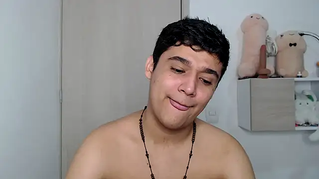 Snapshot of kaiine190 chatting on October 2025 10:42:02 PM kaiine190 online show from October 2025 10:42:02 PM